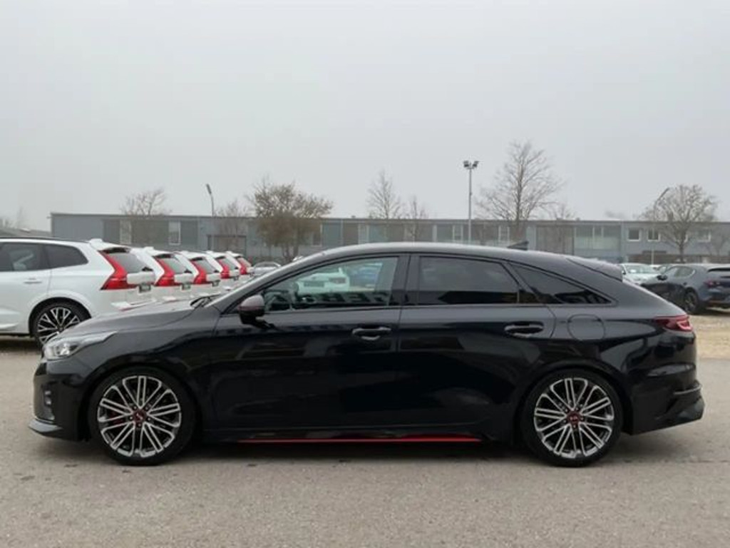Kia ProCeed