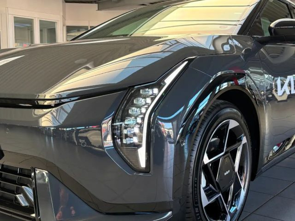Kia EV4