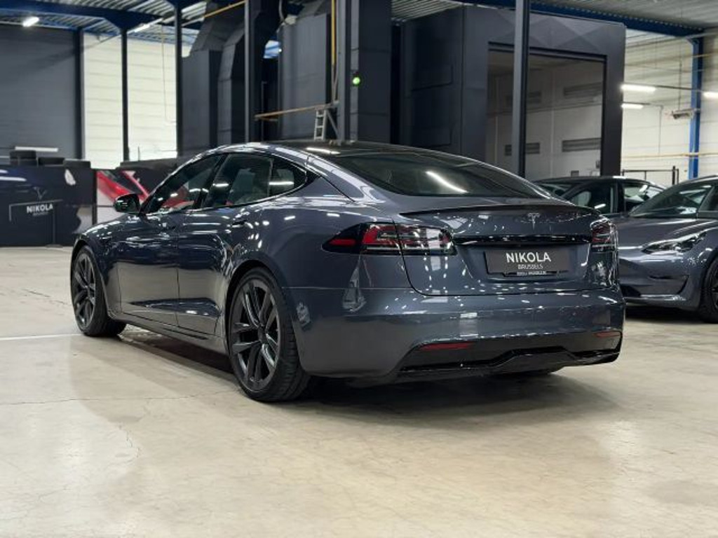 Tesla Model S