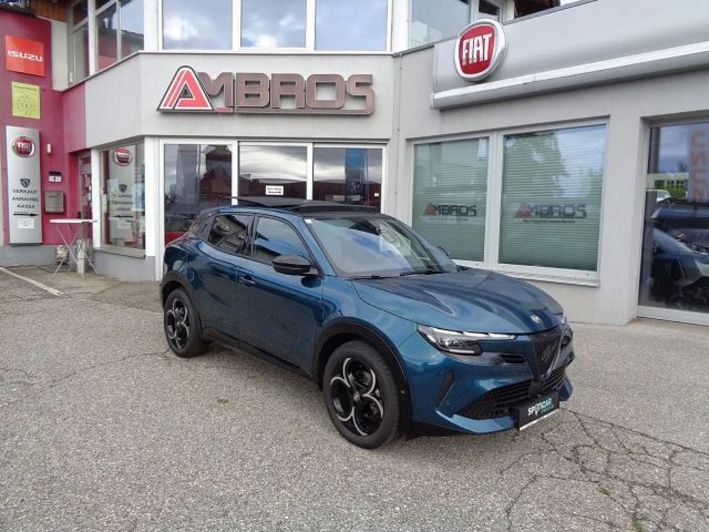 Alfa Romeo Junior 2024 Hybride Benzine