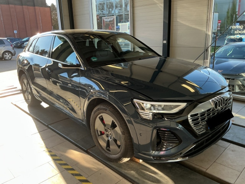 Audi Q8 e-tron