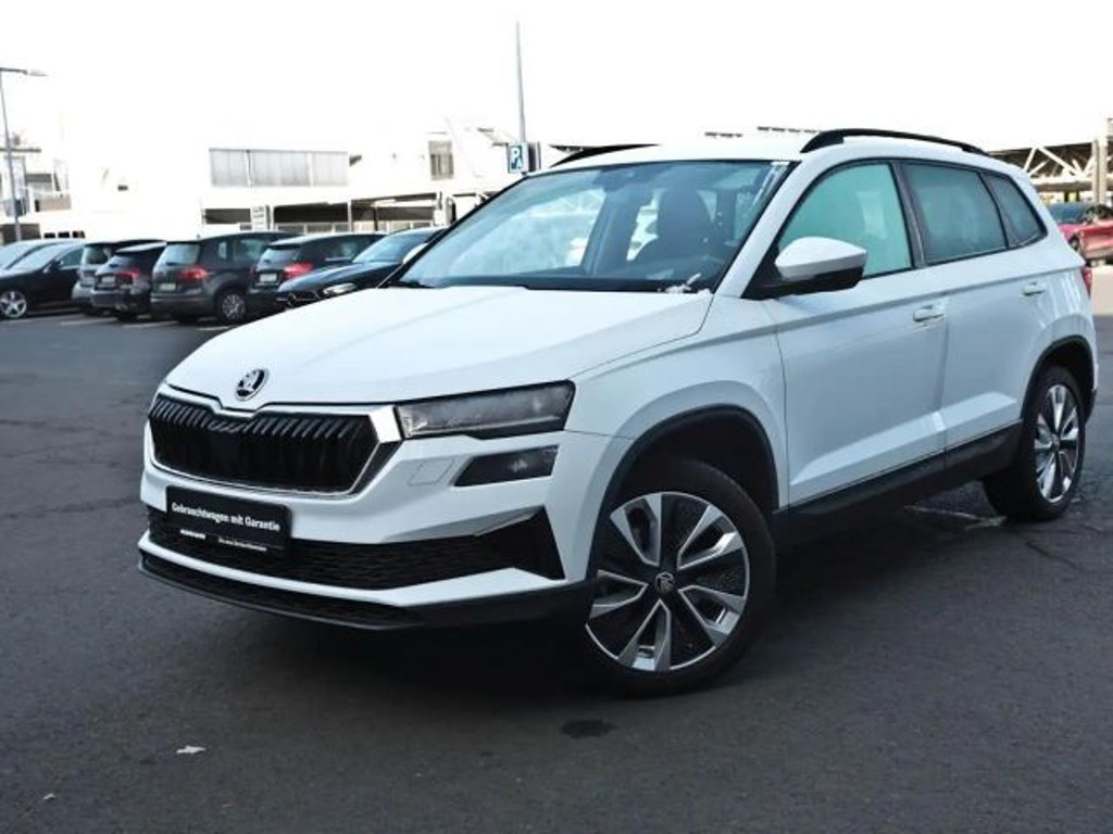 Skoda Karoq 2023 Benzine