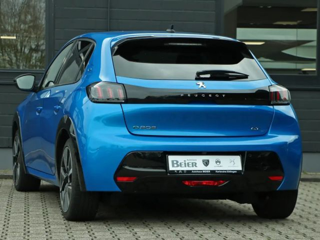 Peugeot e-208