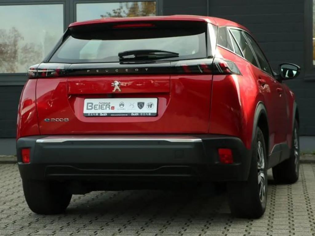 Peugeot e-2008