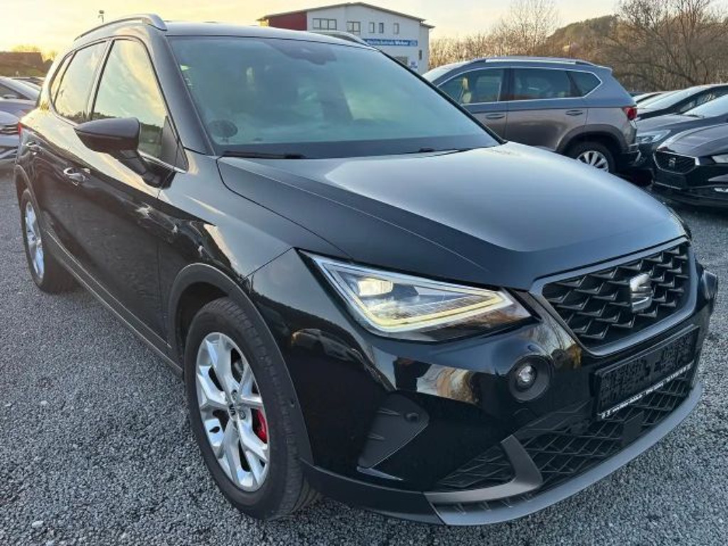 Seat Arona 2024 Benzine
