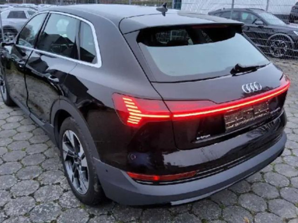 Audi Q8 e-tron
