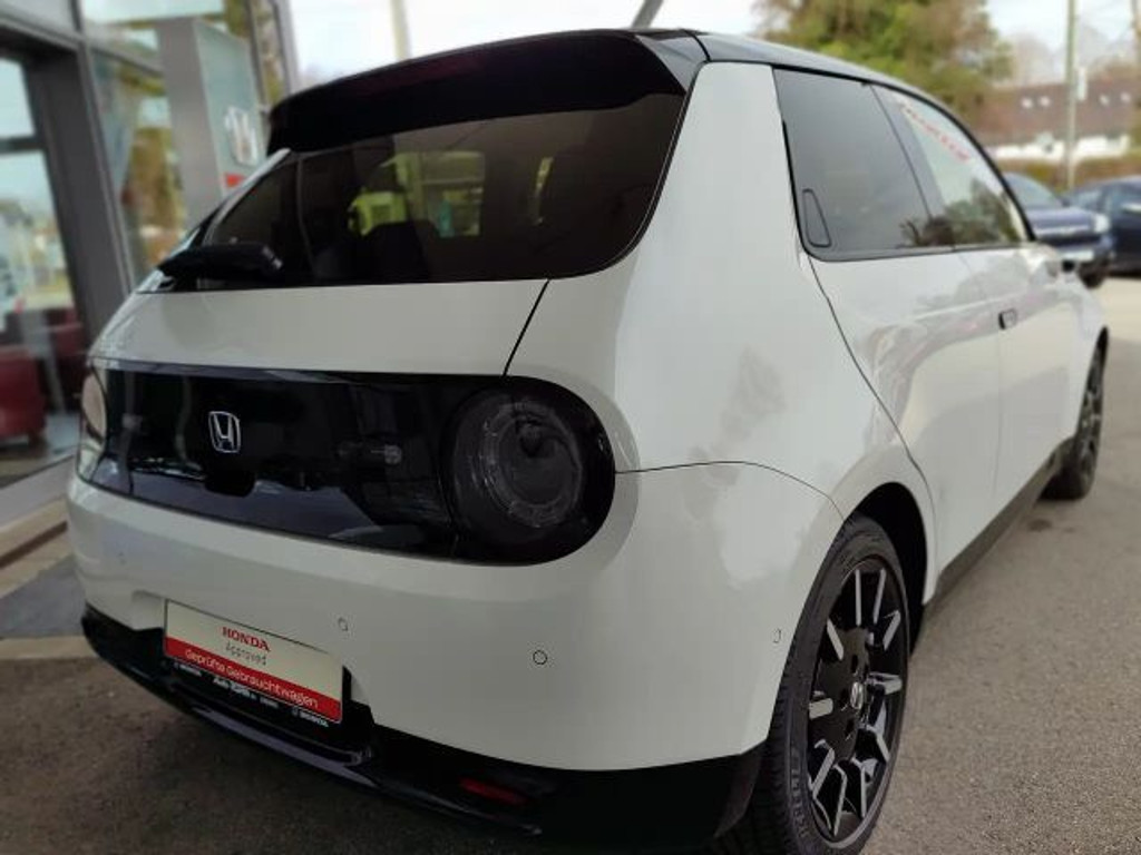 Honda e
