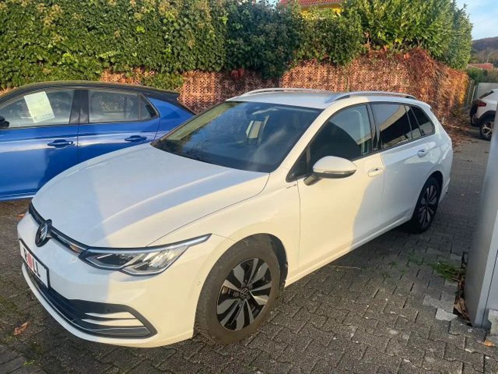 Volkswagen Golf 2024 Benzine