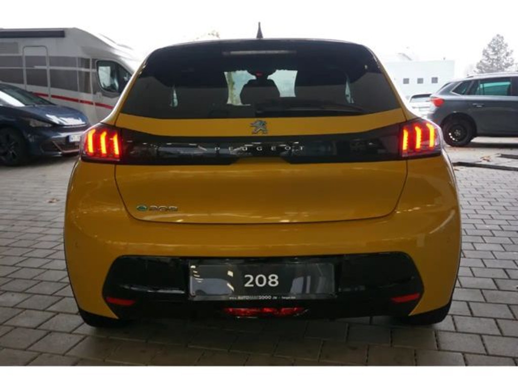 Peugeot e-208