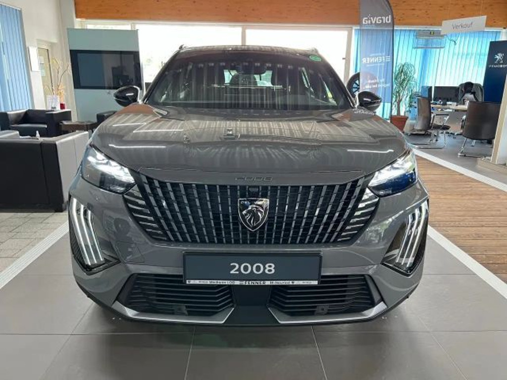 Peugeot e-2008