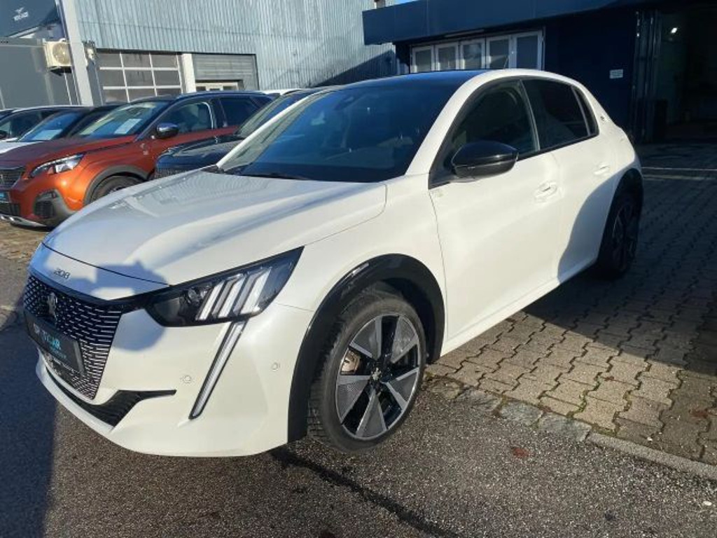 Peugeot e-208