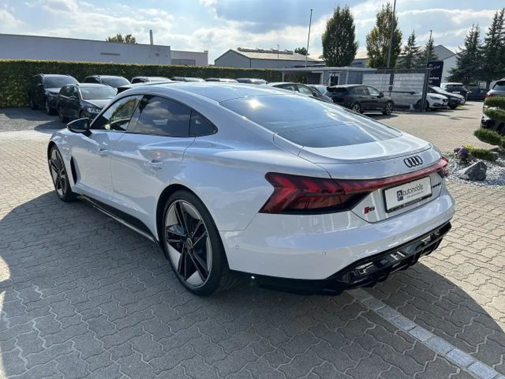 Audi RS e-tron GT