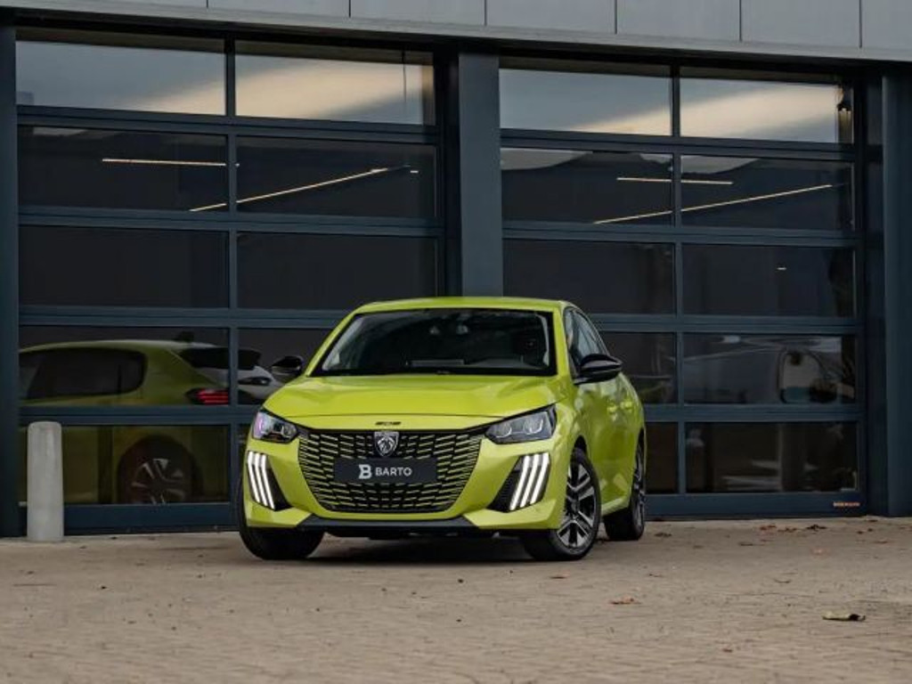 Peugeot 208 2024 Benzine