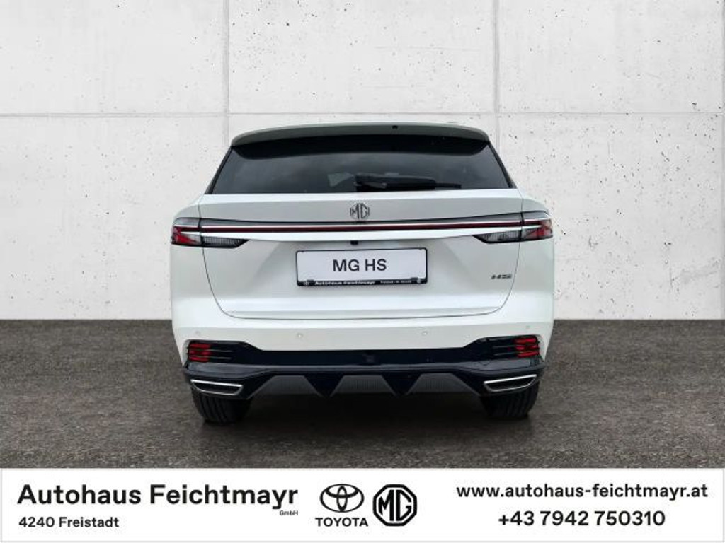 MG HS