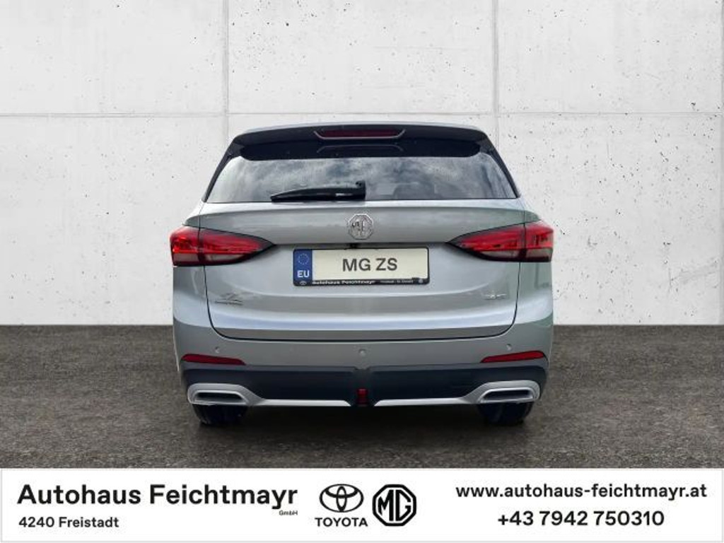 MG ZS