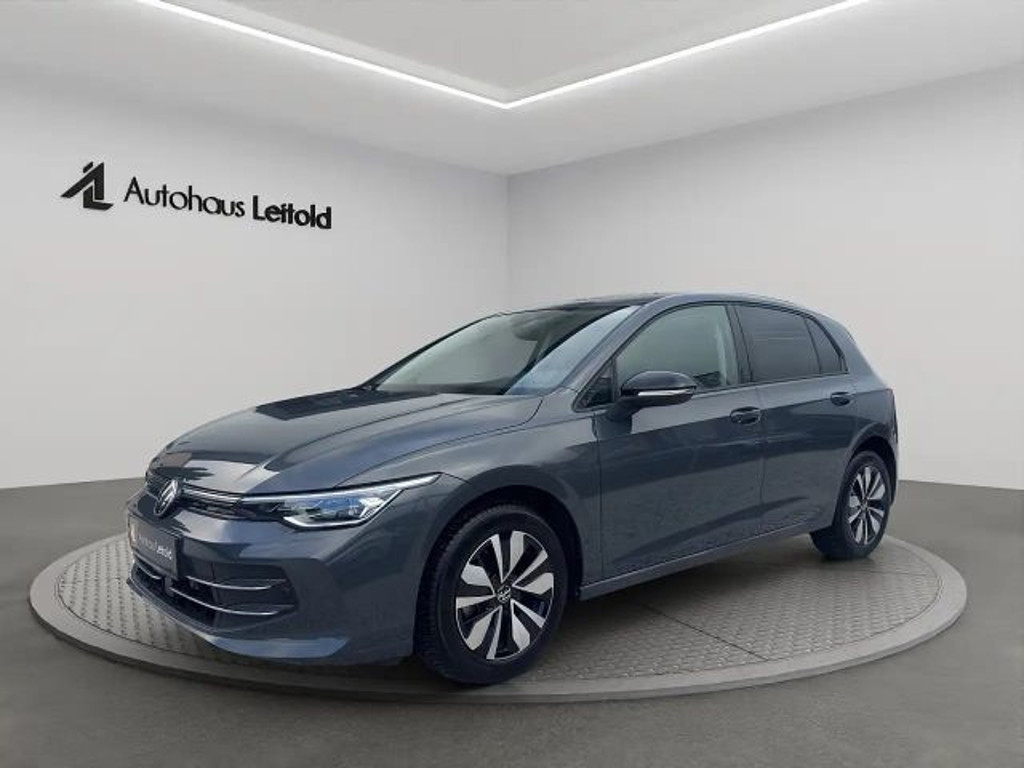 Volkswagen Golf 2025 Benzine