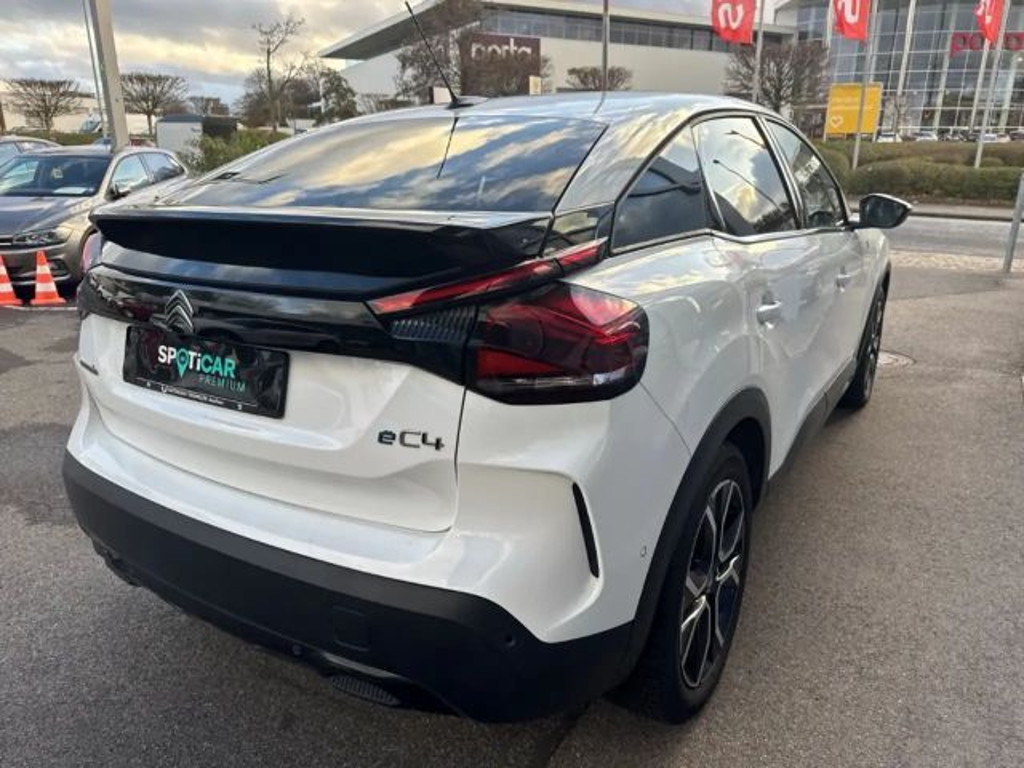 Citroën Ë-C4