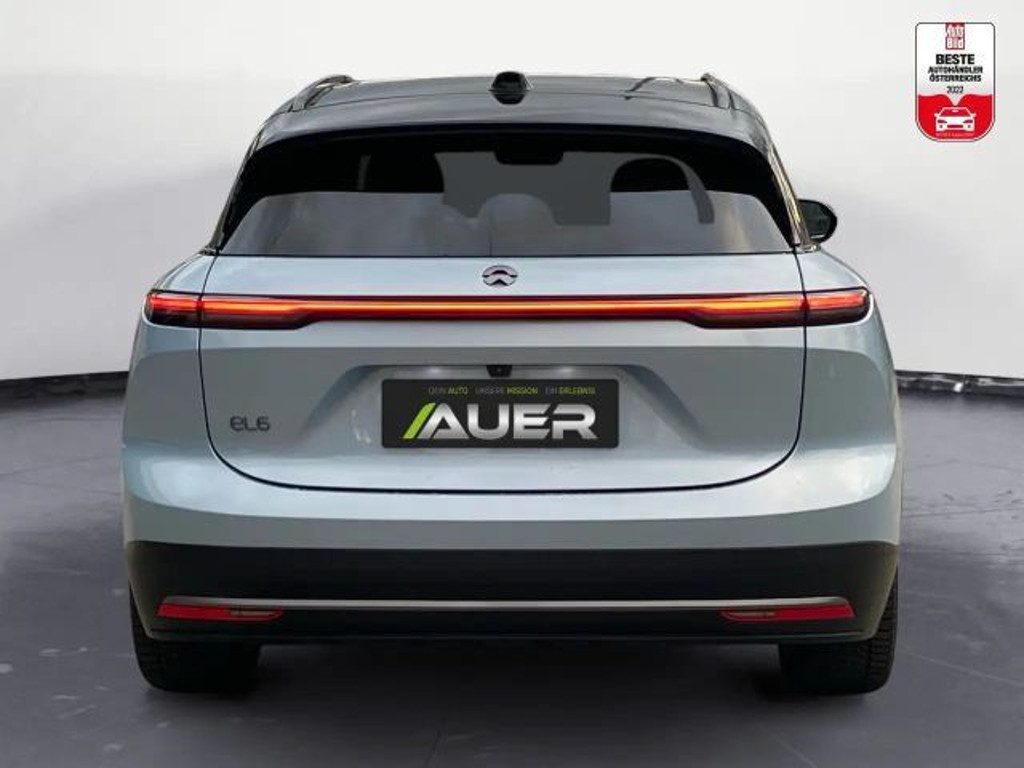 NIO EL6