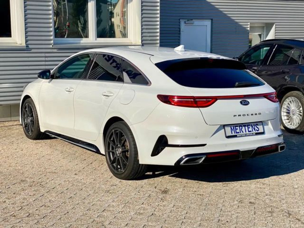 Kia ProCeed