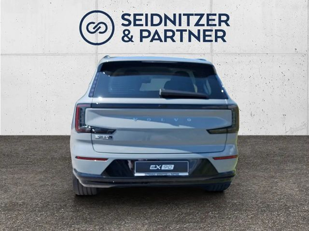 Volvo EX90