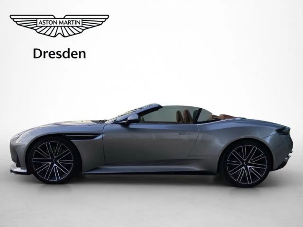 Aston Martin DB12