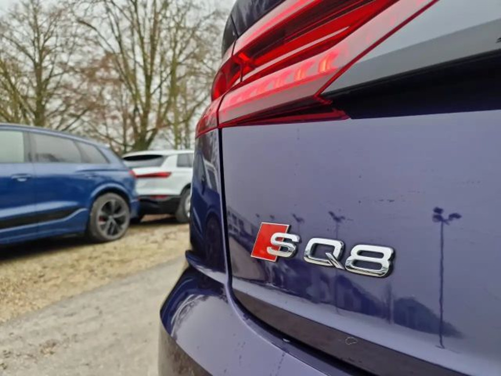 Audi SQ8