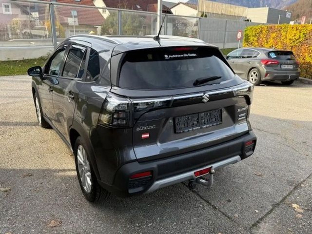 Suzuki S-Cross
