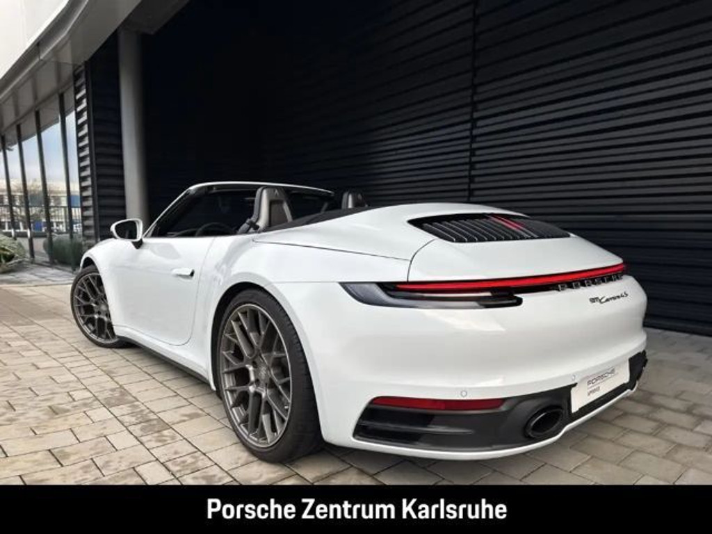 Porsche 992