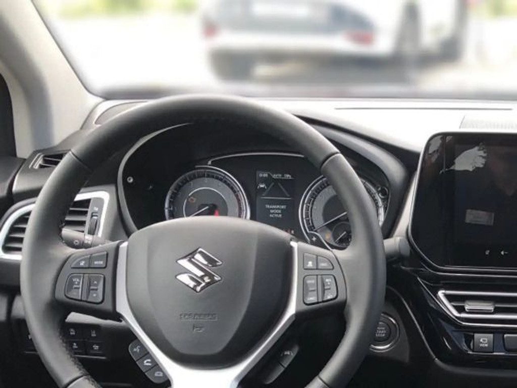 Suzuki S-Cross
