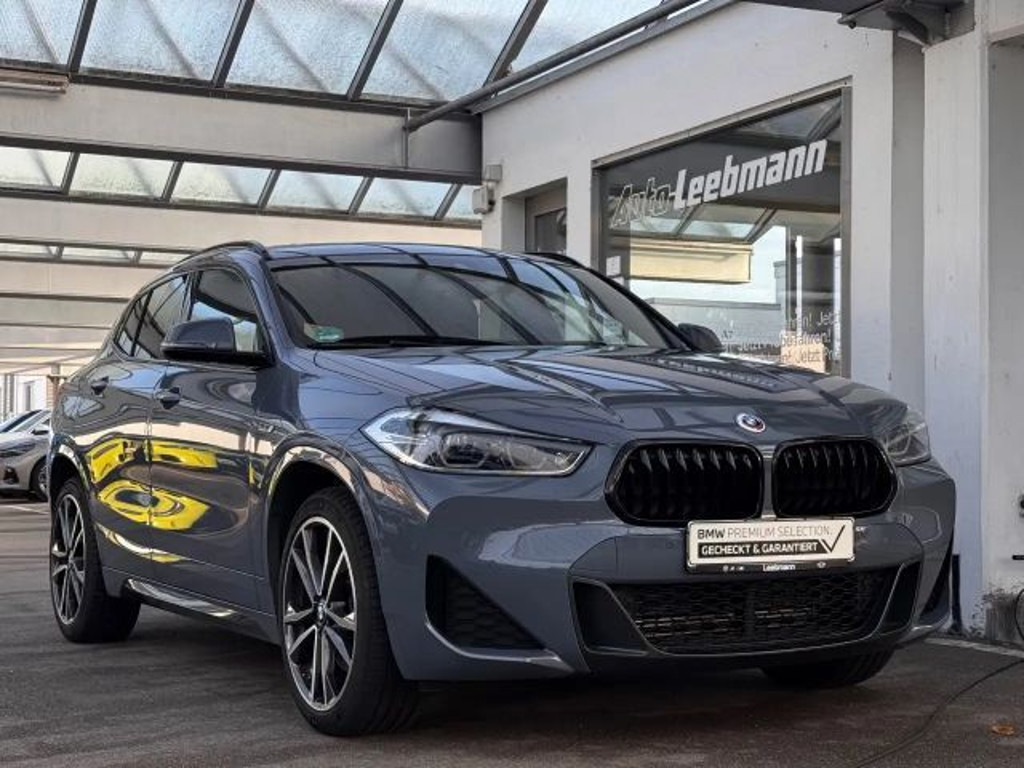 BMW X2