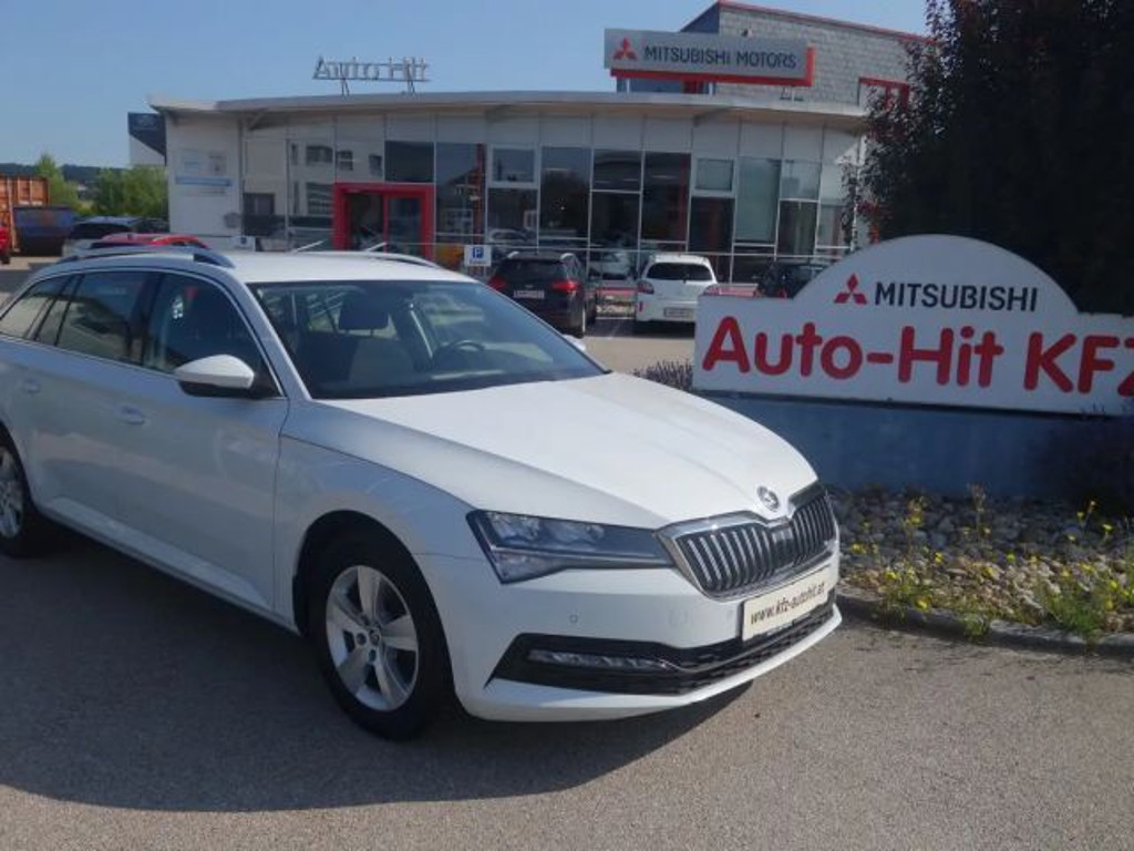 Skoda Superb 2023 Benzine