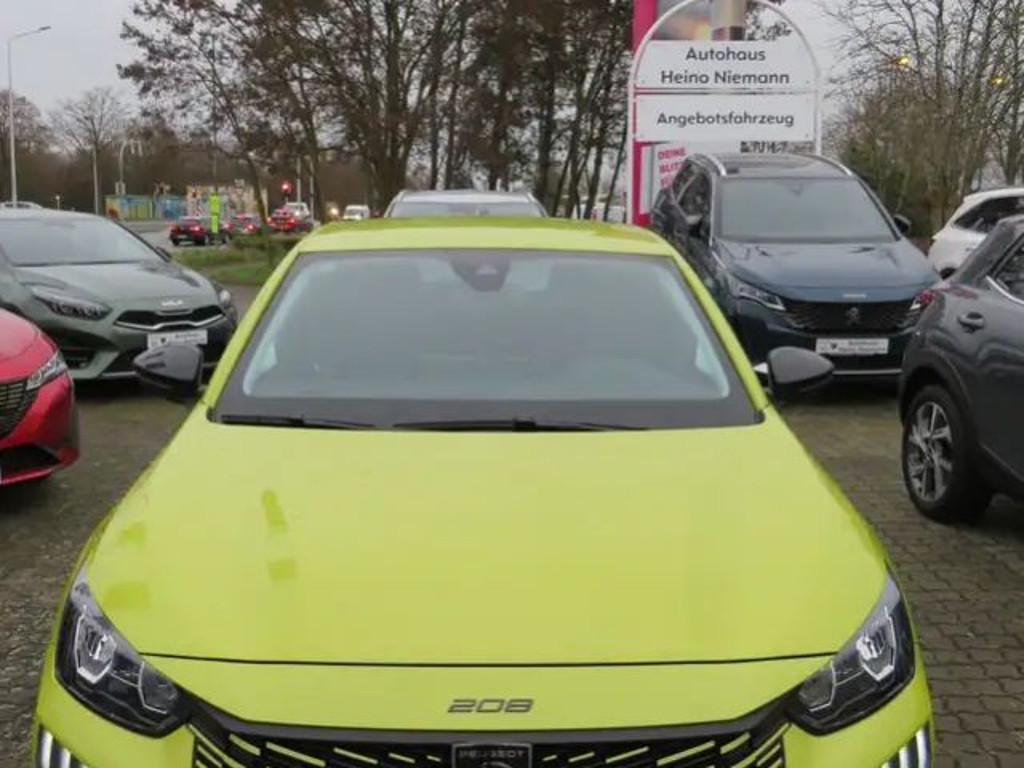 Peugeot 208