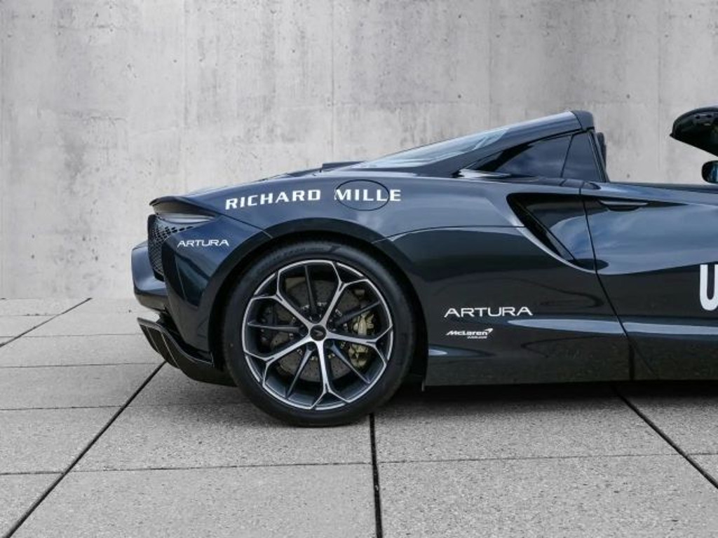McLaren Artura