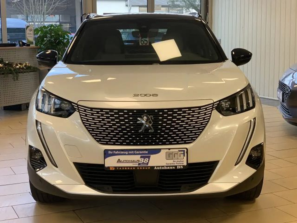 Peugeot e-2008