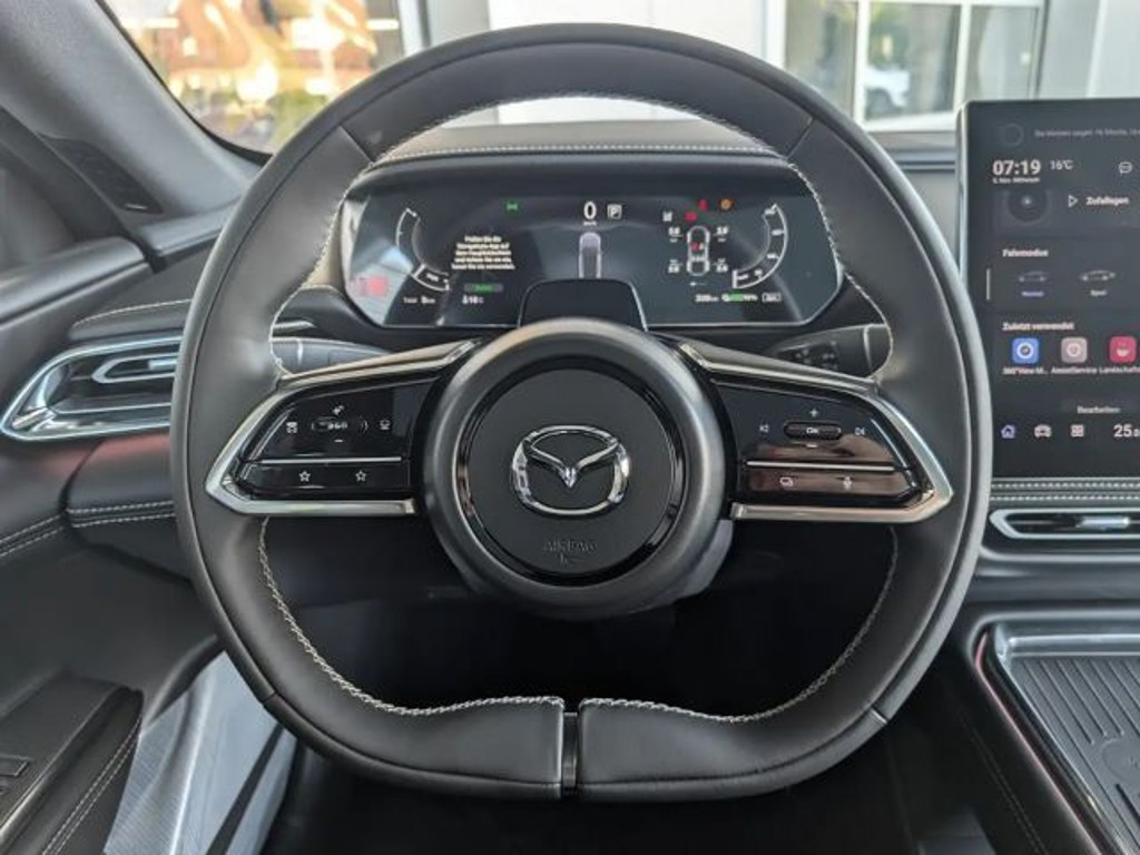 Mazda 6e