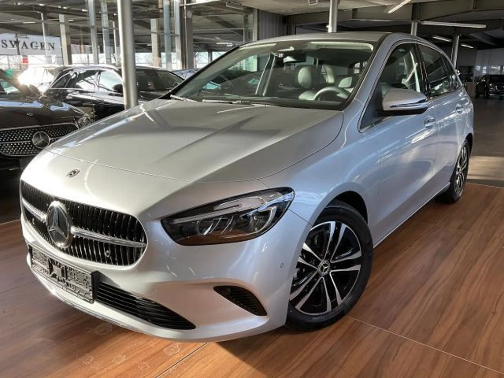 Mercedes-Benz B-Klasse 2024 Benzine