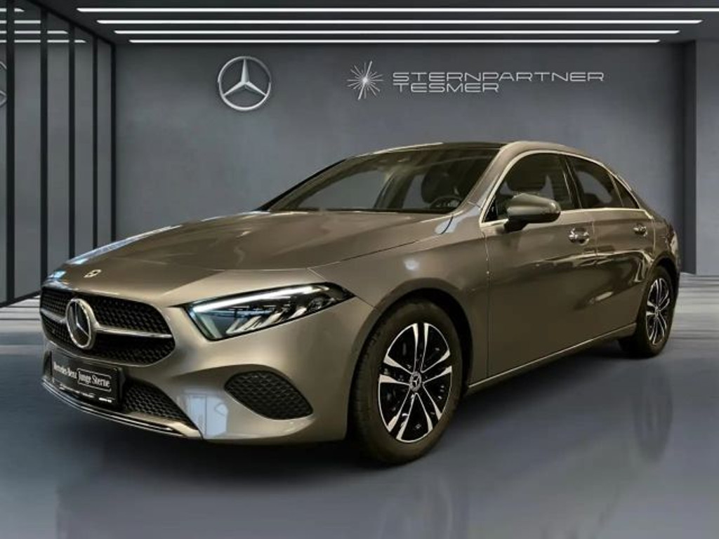 Mercedes-Benz A-Klasse 2023 Benzine