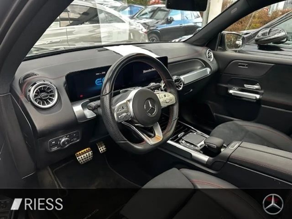 Mercedes-Benz EQB