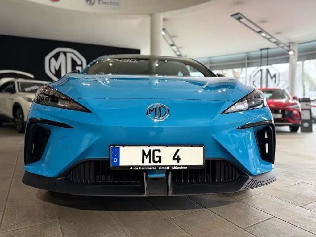 MG MG4