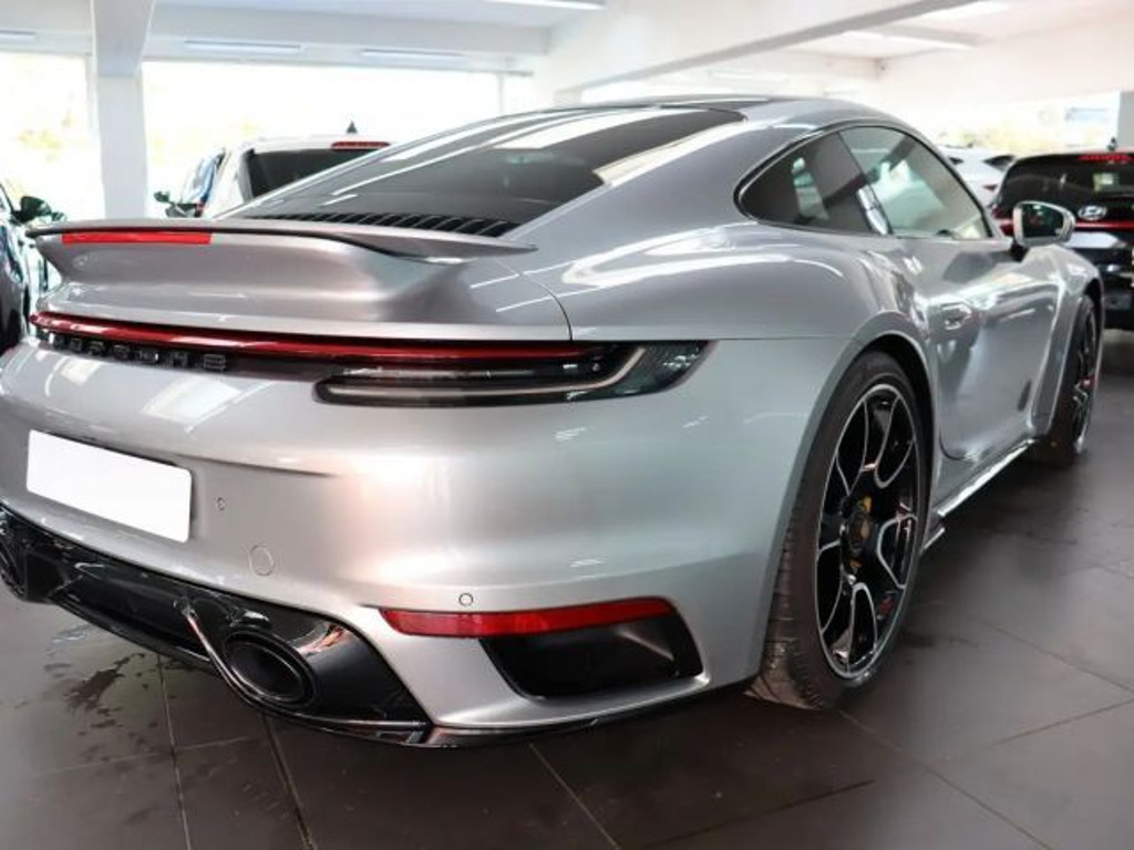 Porsche 992