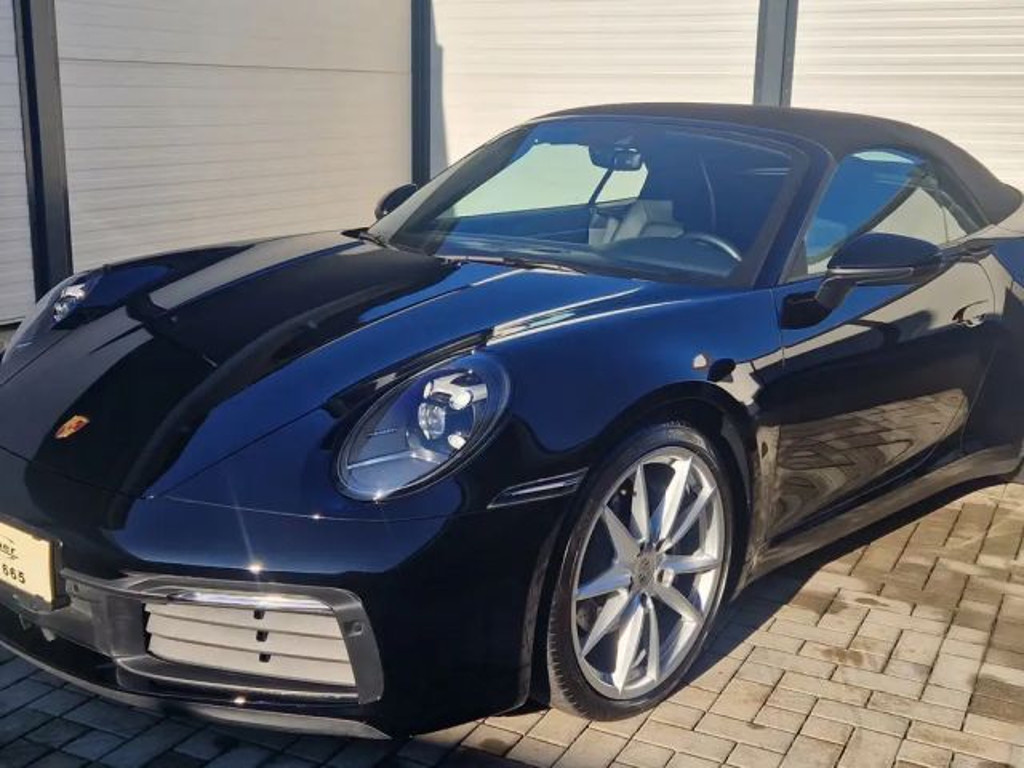 Porsche 911 2021 Benzine