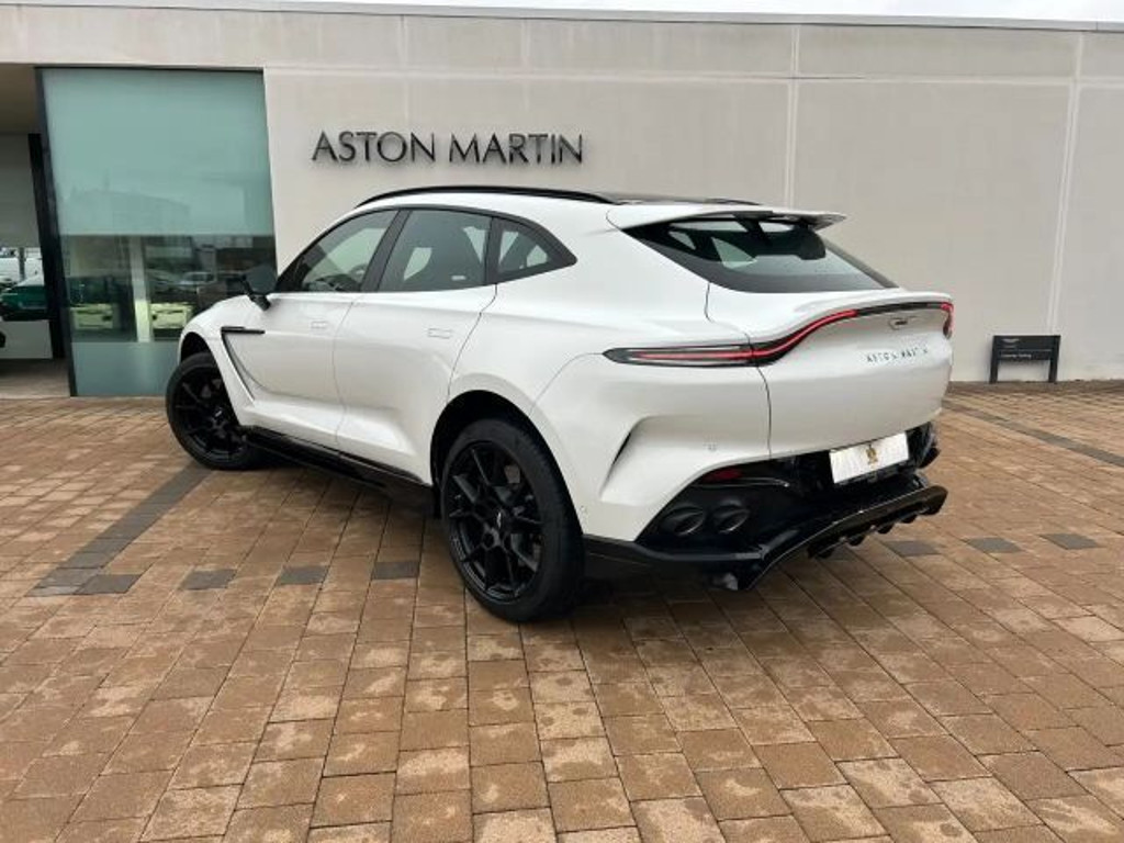 Aston Martin DBX