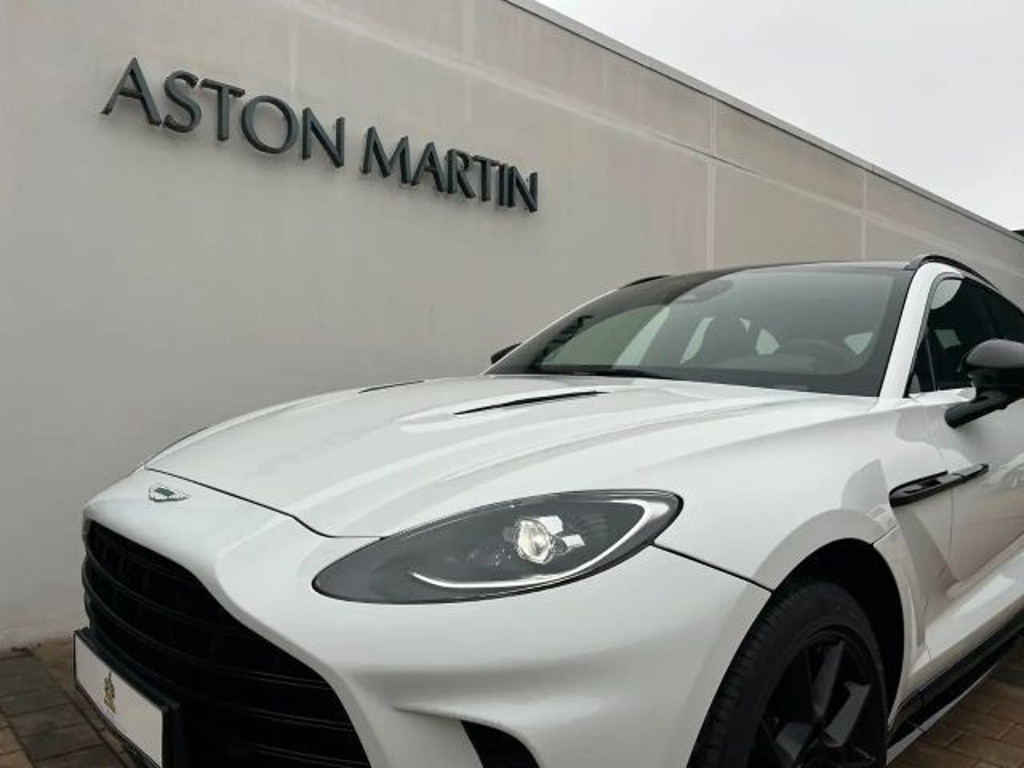 Aston Martin DBX