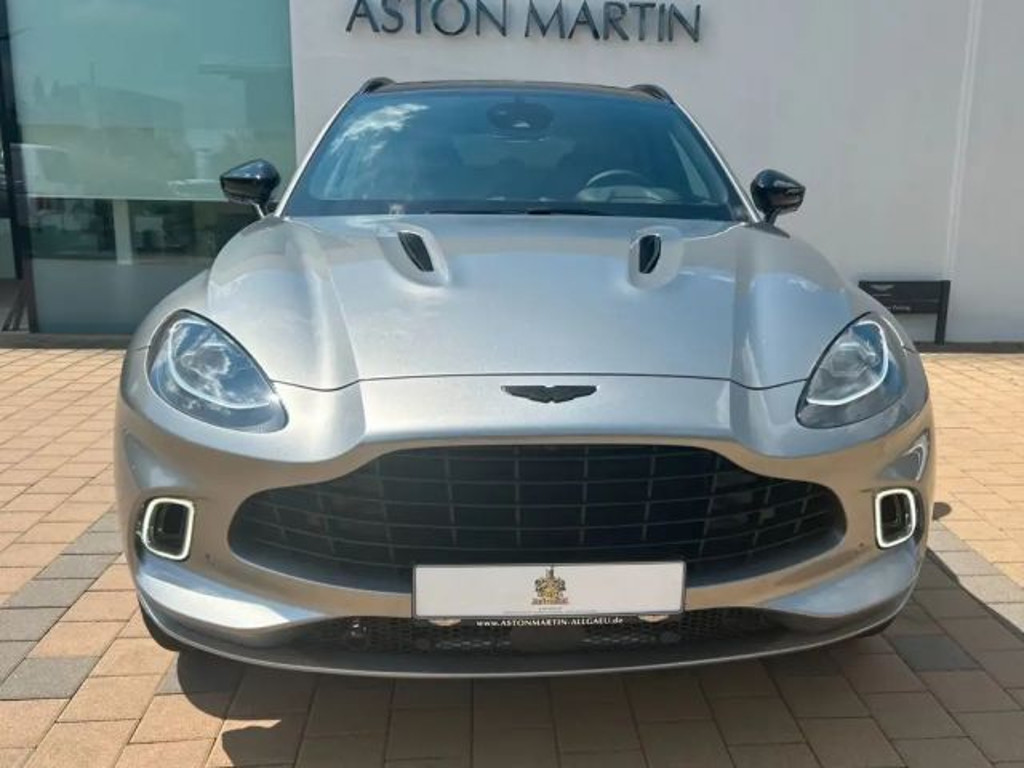 Aston Martin DBX