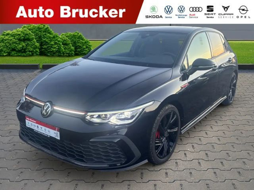 Volkswagen Golf 2023 Benzine