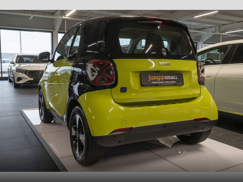 Smart EQ forfour