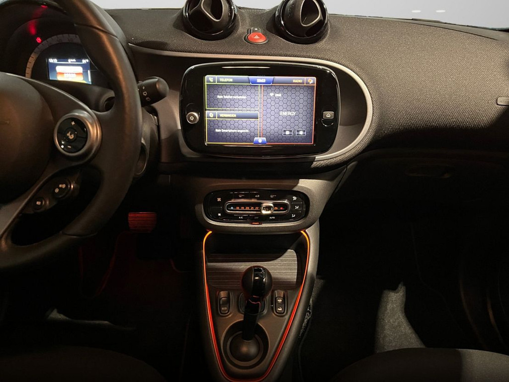 Smart EQ forfour
