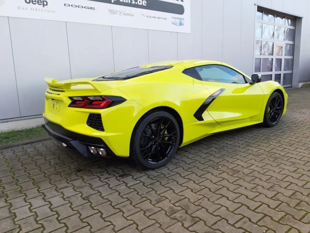 Corvette C8