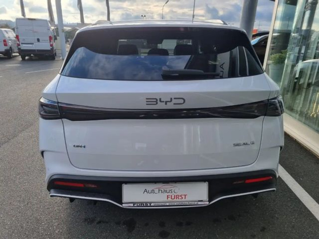 BYD Seal 6