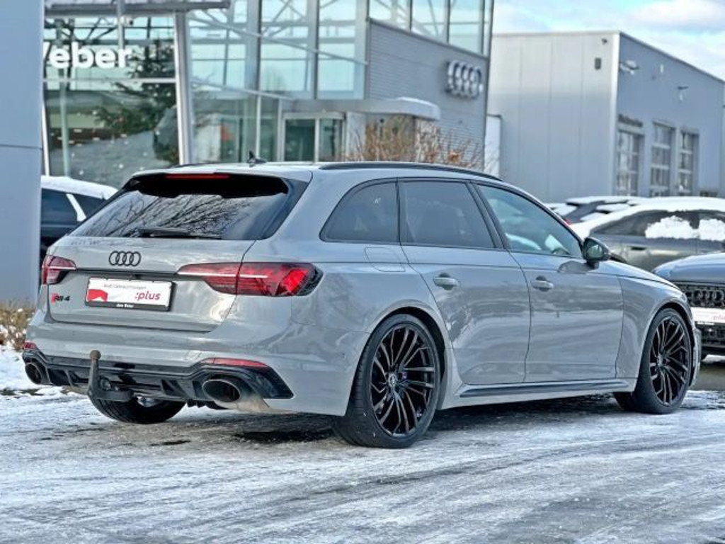 Audi RS4